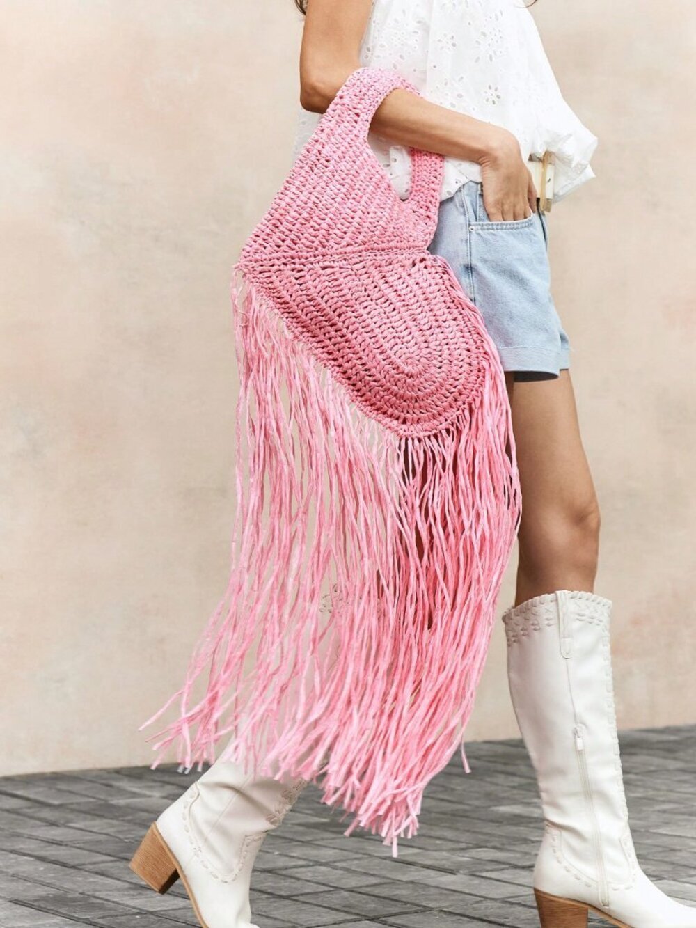 Pink  Women's Heart-Shaped Tassel Straw Woven Hobo Shoulder Bag